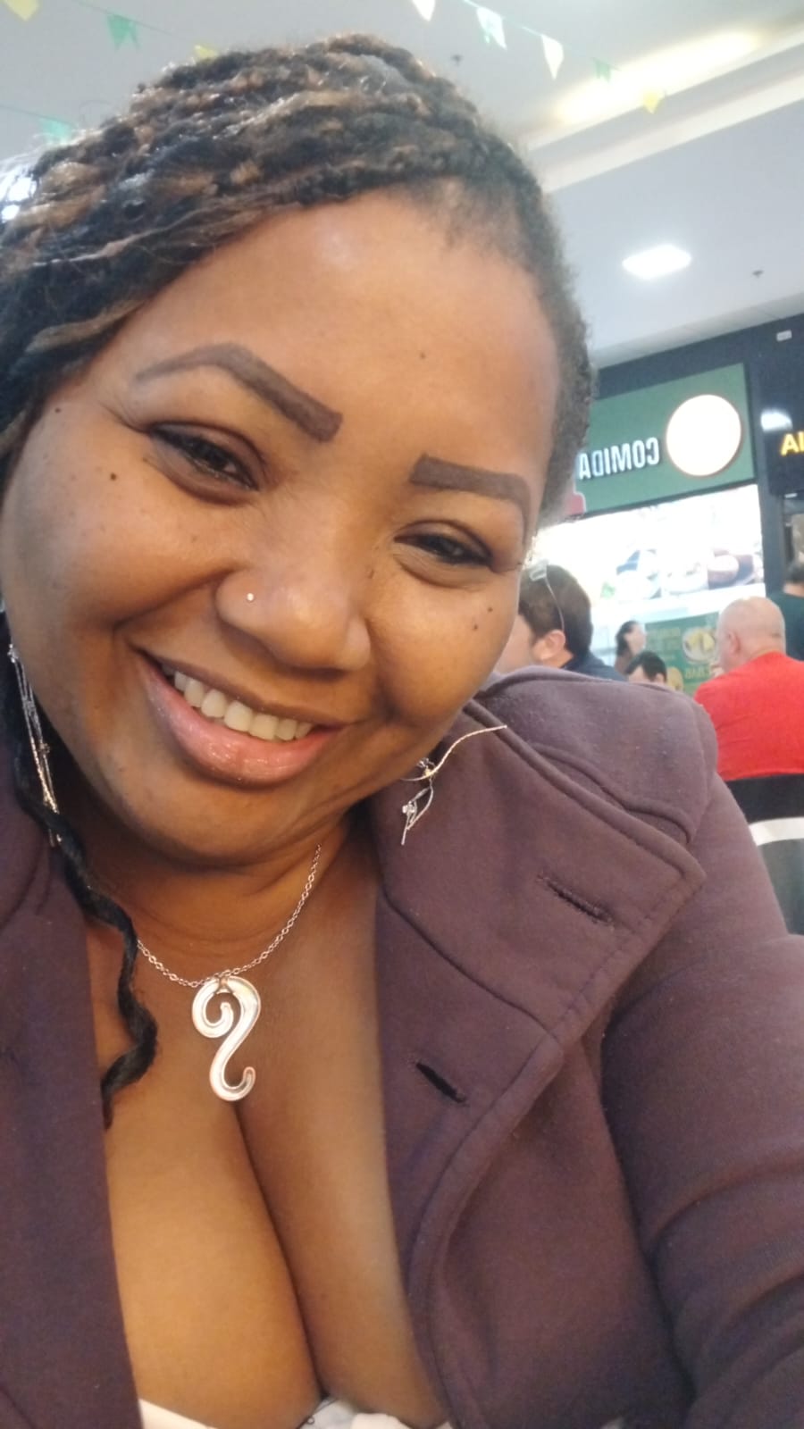 Antoniella Carvalho